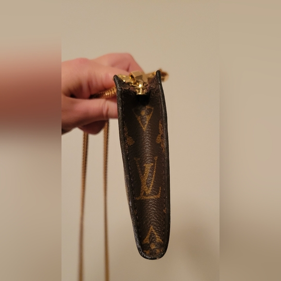 100% Authentic Louis Vuitton Monogram Pouch - Picture 6 of 12